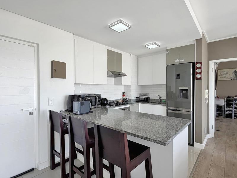 2 Bedroom Property for Sale in Claremont Upper Western Cape
